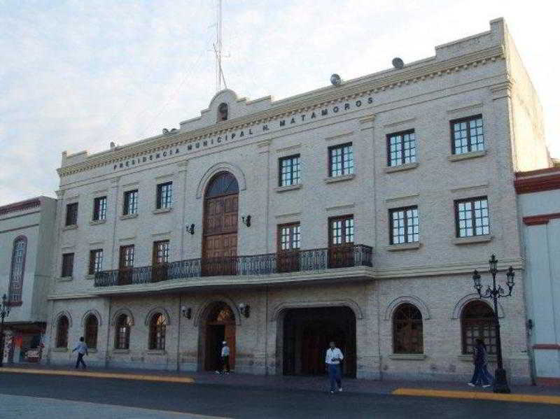 Best Western Hotel Plaza Matamoros Exterior photo