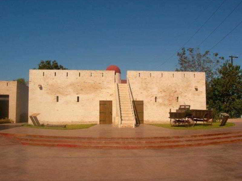 Best Western Hotel Plaza Matamoros Exterior photo