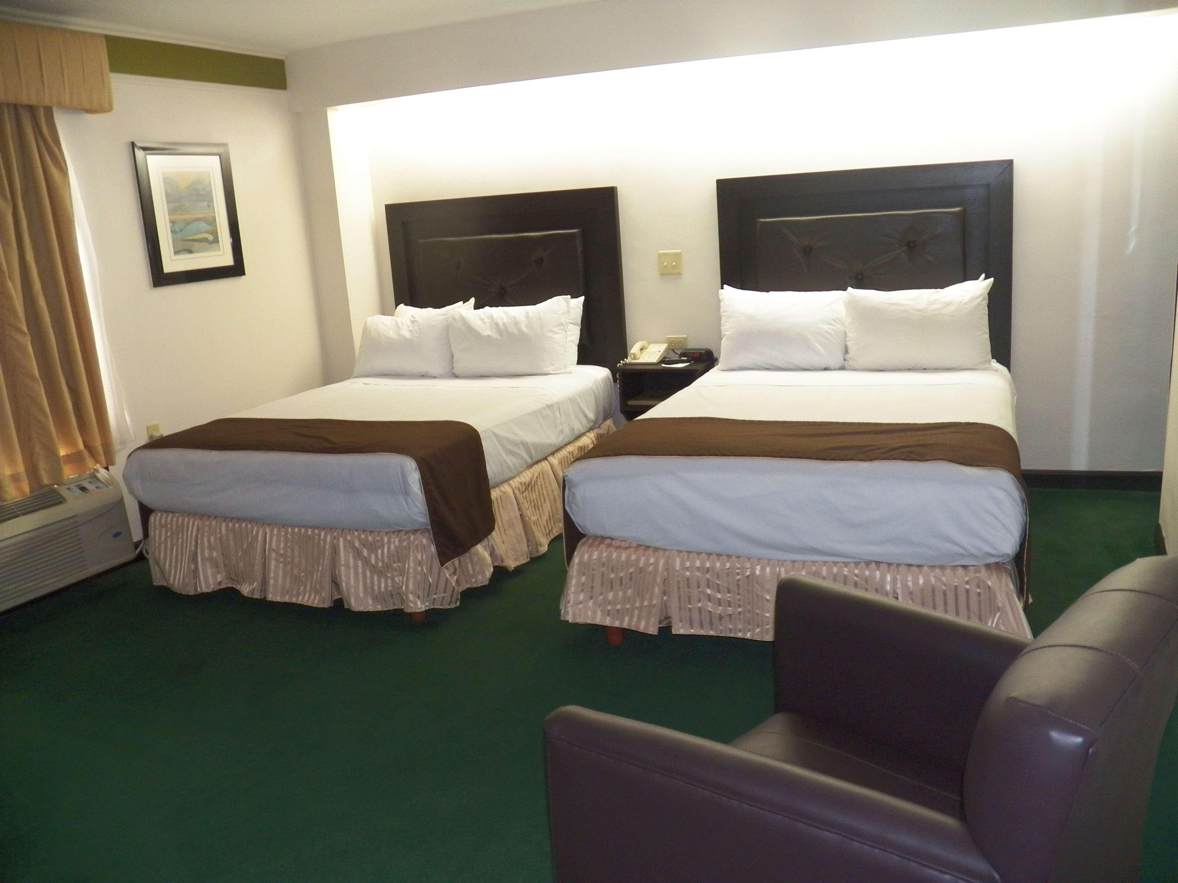 Best Western Hotel Plaza Matamoros Exterior photo