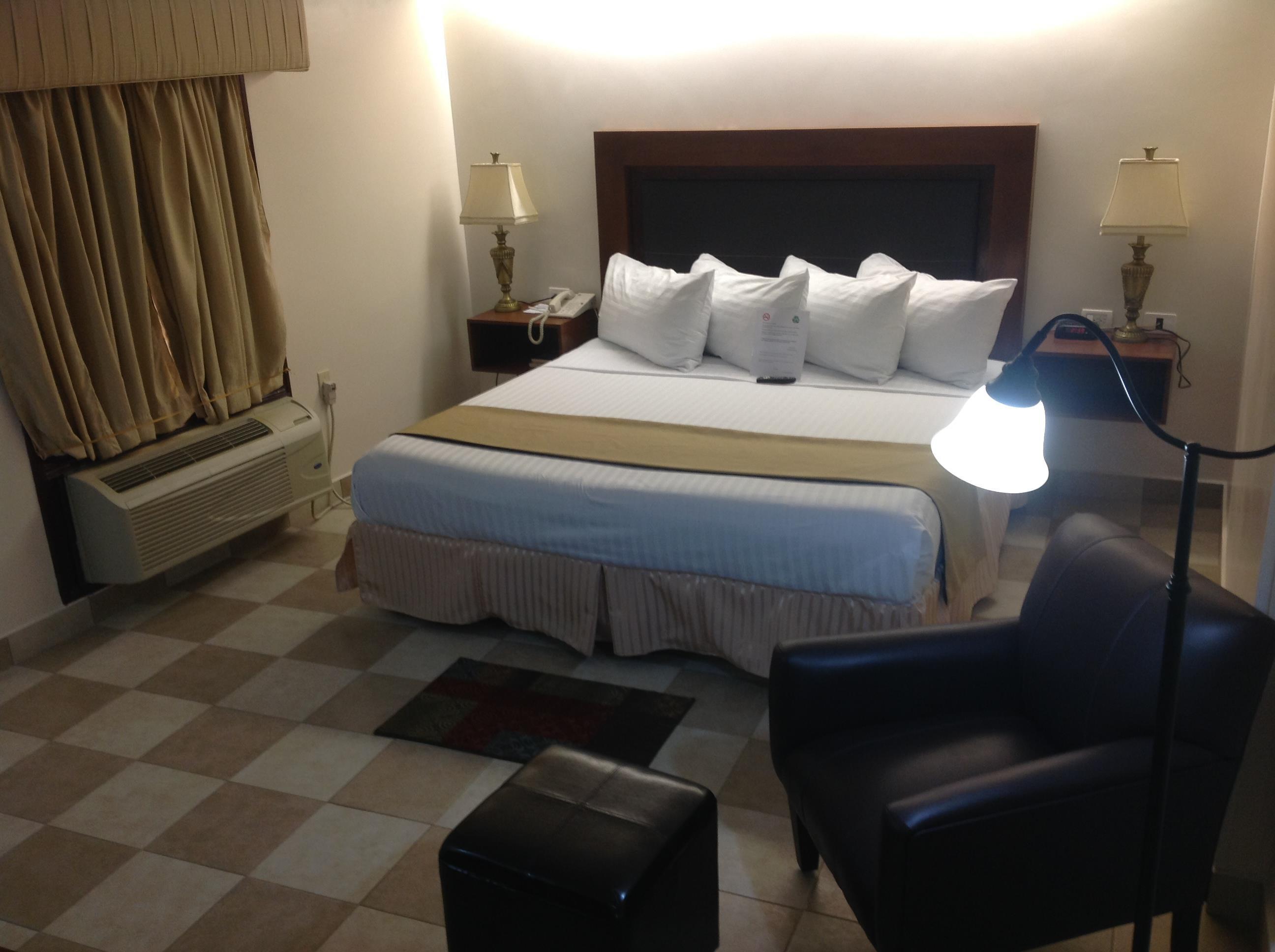 Best Western Hotel Plaza Matamoros Exterior photo