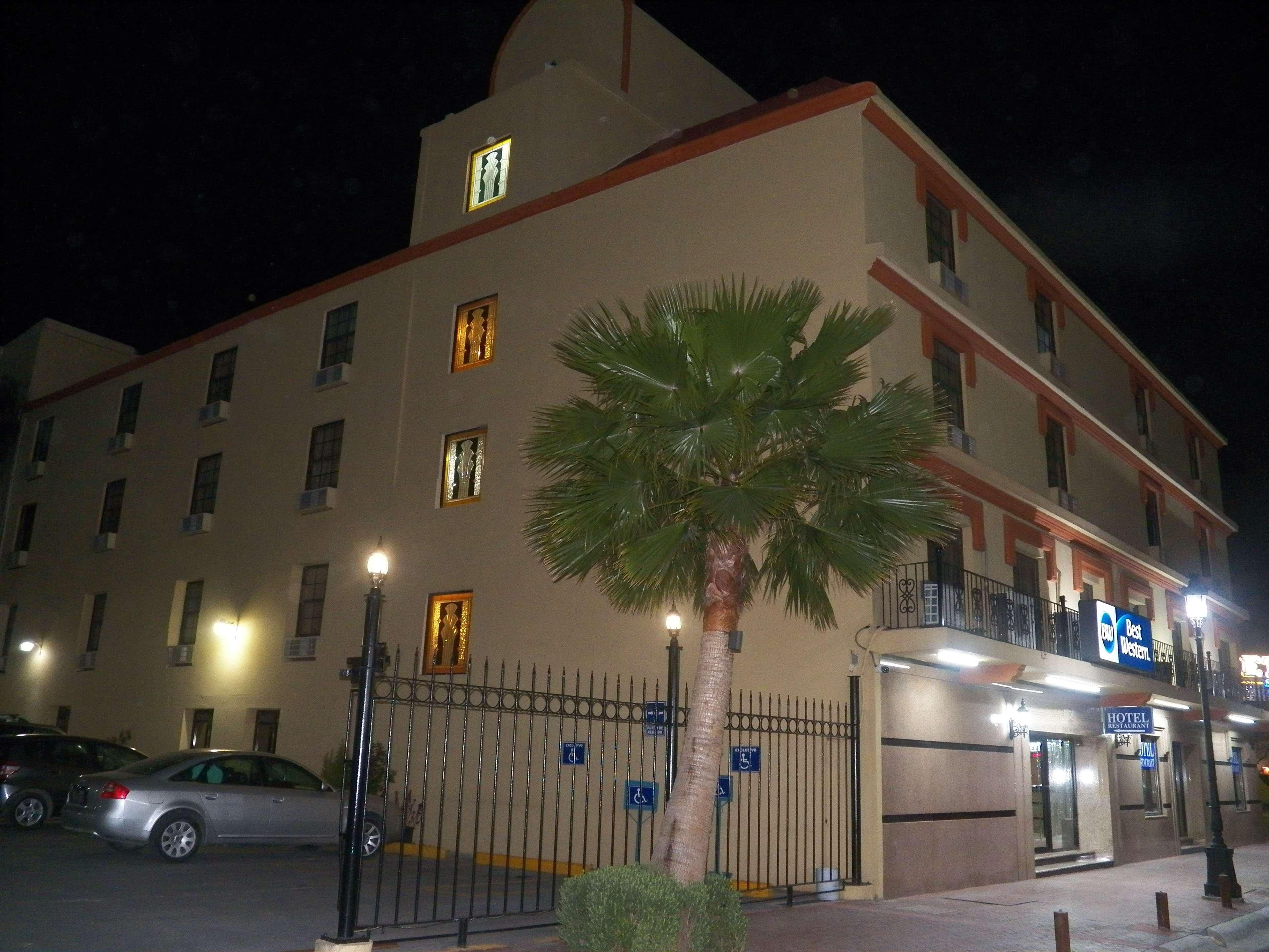 Best Western Hotel Plaza Matamoros Exterior photo